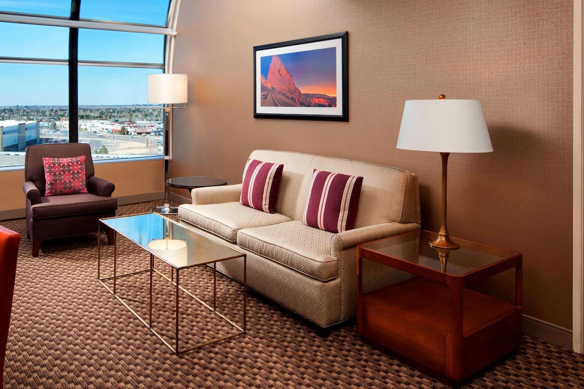 Suite, 1 Bedroom | Premium bedding, pillowtop beds, in-room safe, desk