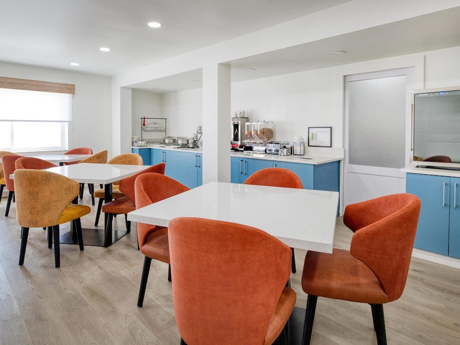 Breakfast area