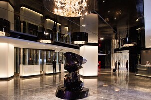 2 개의 바/라운지