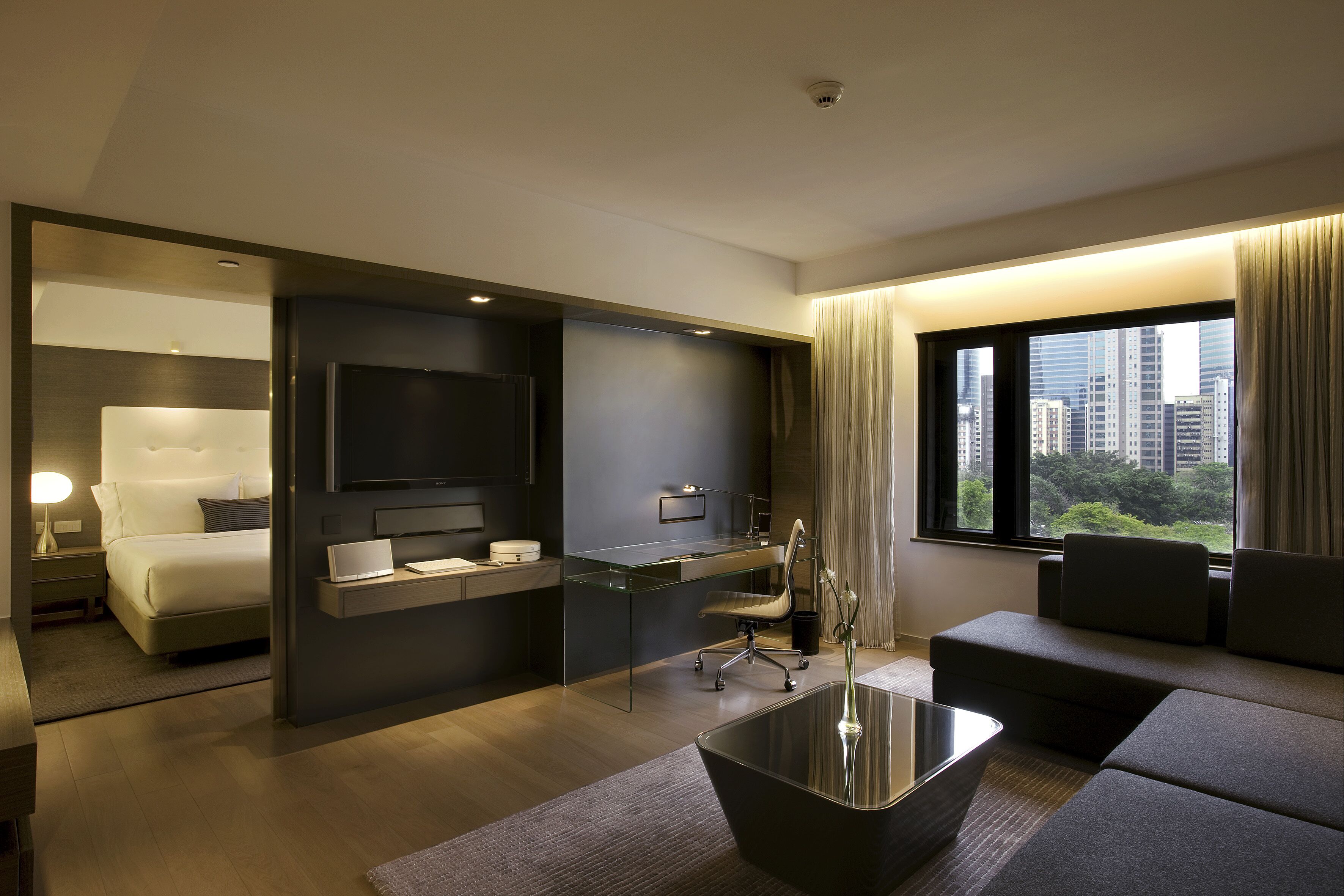 suite (mira suite 80) | 1 bedroom, minibar, in-room safe, desk