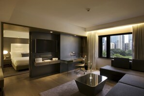 Suite (Mira Suite 80)