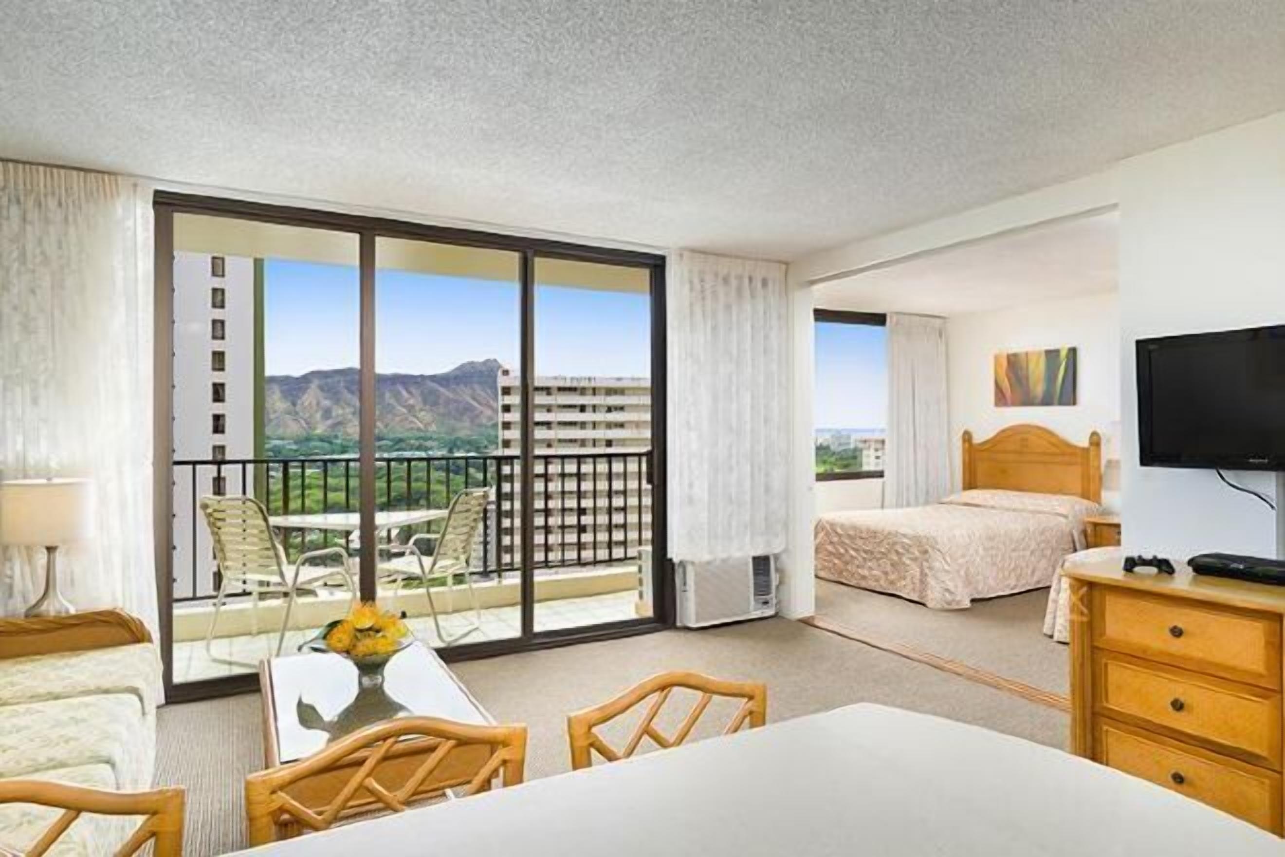 Zimmersafe, individuell dekoriert, individuell eingerichtet