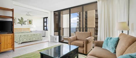 Room, 1 Bedroom, Partial Ocean View