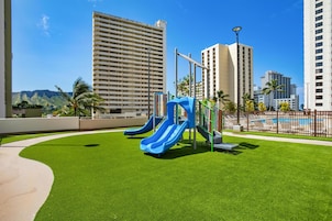 Área de juegos infantiles al aire libre