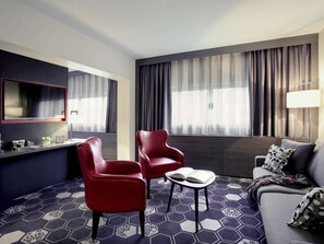 Premium bedding, minibar, in-room safe, desk