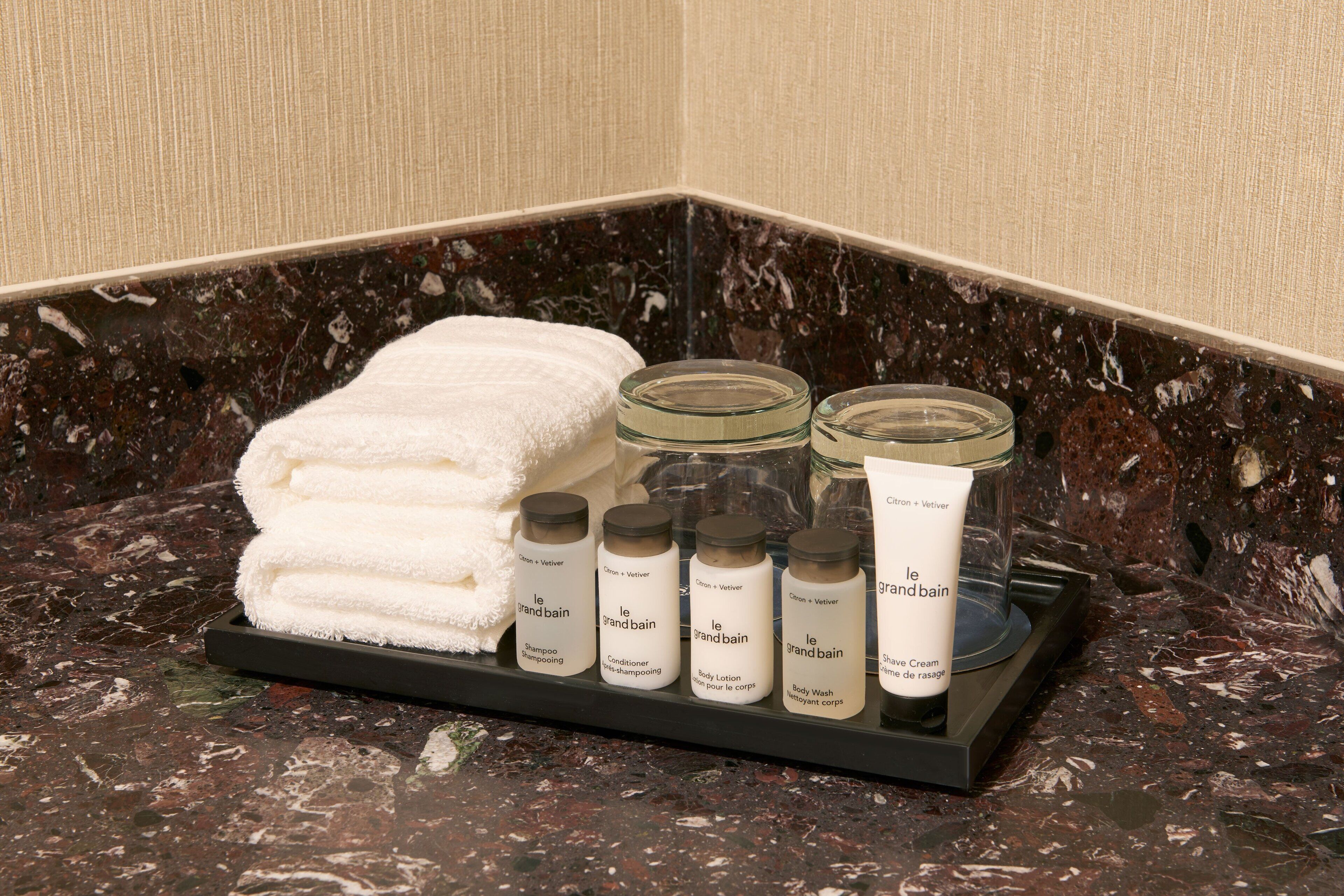 combined shower/bathtub, free toiletries, hair dryer, towels