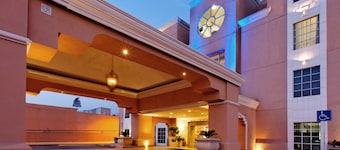 Holiday Inn Express TecnolĂłgico Monterrey by IHG