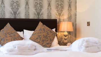 Superior Room, 1 King Bed, Non Smoking | Premium bedding, desk, laptop workspace, iron/ironing board