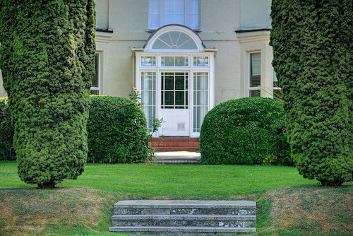 Best Western Shaftesbury The Royal Chase Hotel