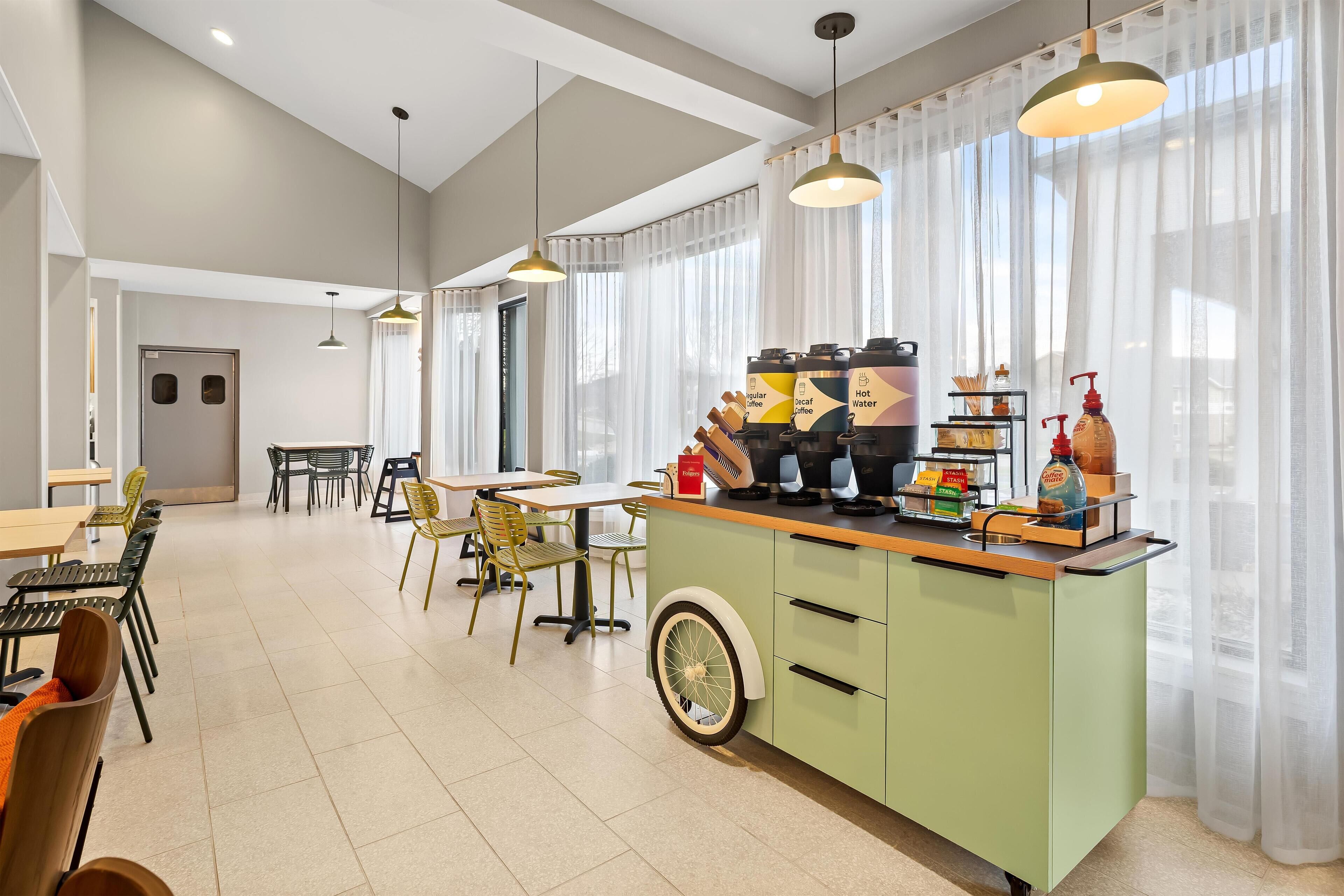 Free daily continental breakfast