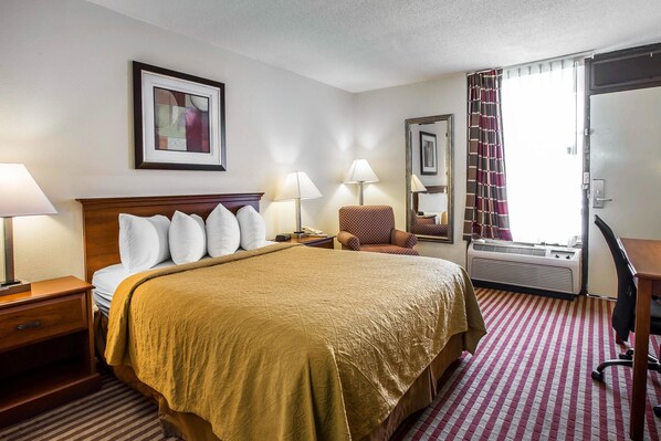 Iron/ironing board, free WiFi, bed sheets - Quality Inn Madison (Madison)