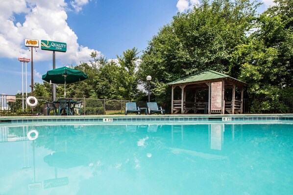 Seasonal outdoor pool