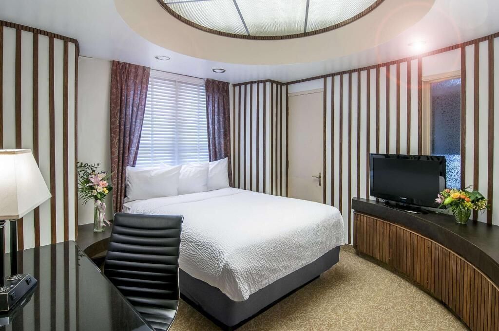 Premium bedding, pillowtop beds, in-room safe, blackout drapes