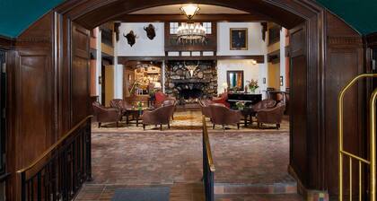 Hotel Alex Johnson Rapid City, Curio Collection by Hilton
