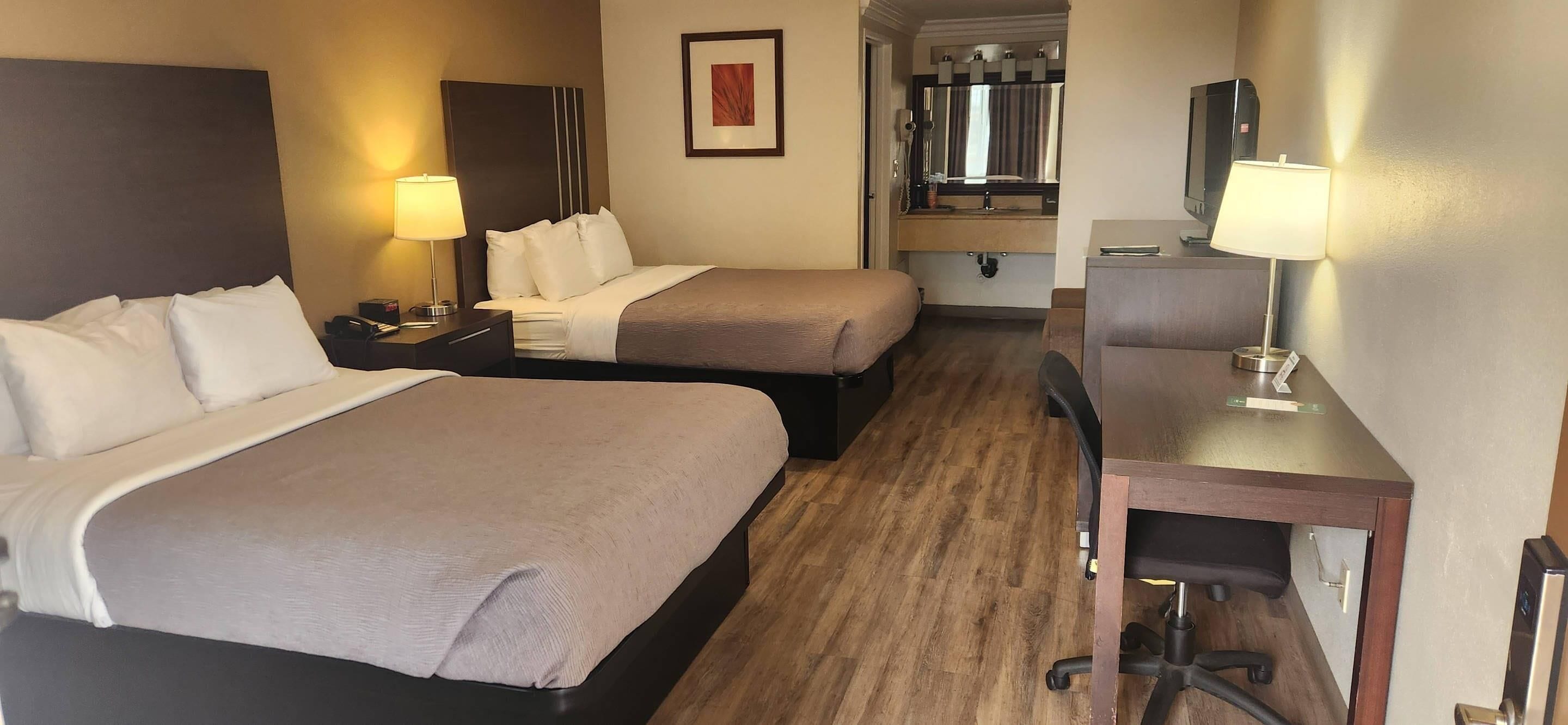 Standard Room, 2 Queen Beds, Non Smoking