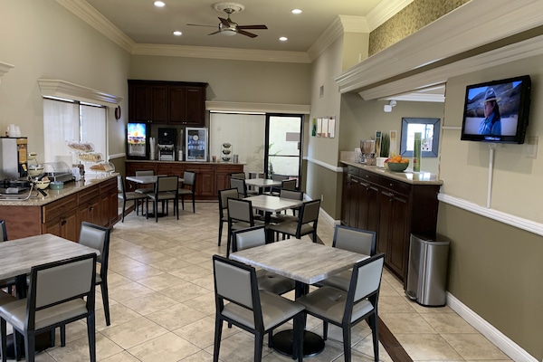 Free daily on-the-go breakfast