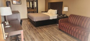 Standard Room, 1 King Bed, Non Smoking | 1 bedroom, desk, laptop workspace, blackout curtains - Quality Inn Long Beach - Signal Hill (Signal Hill)