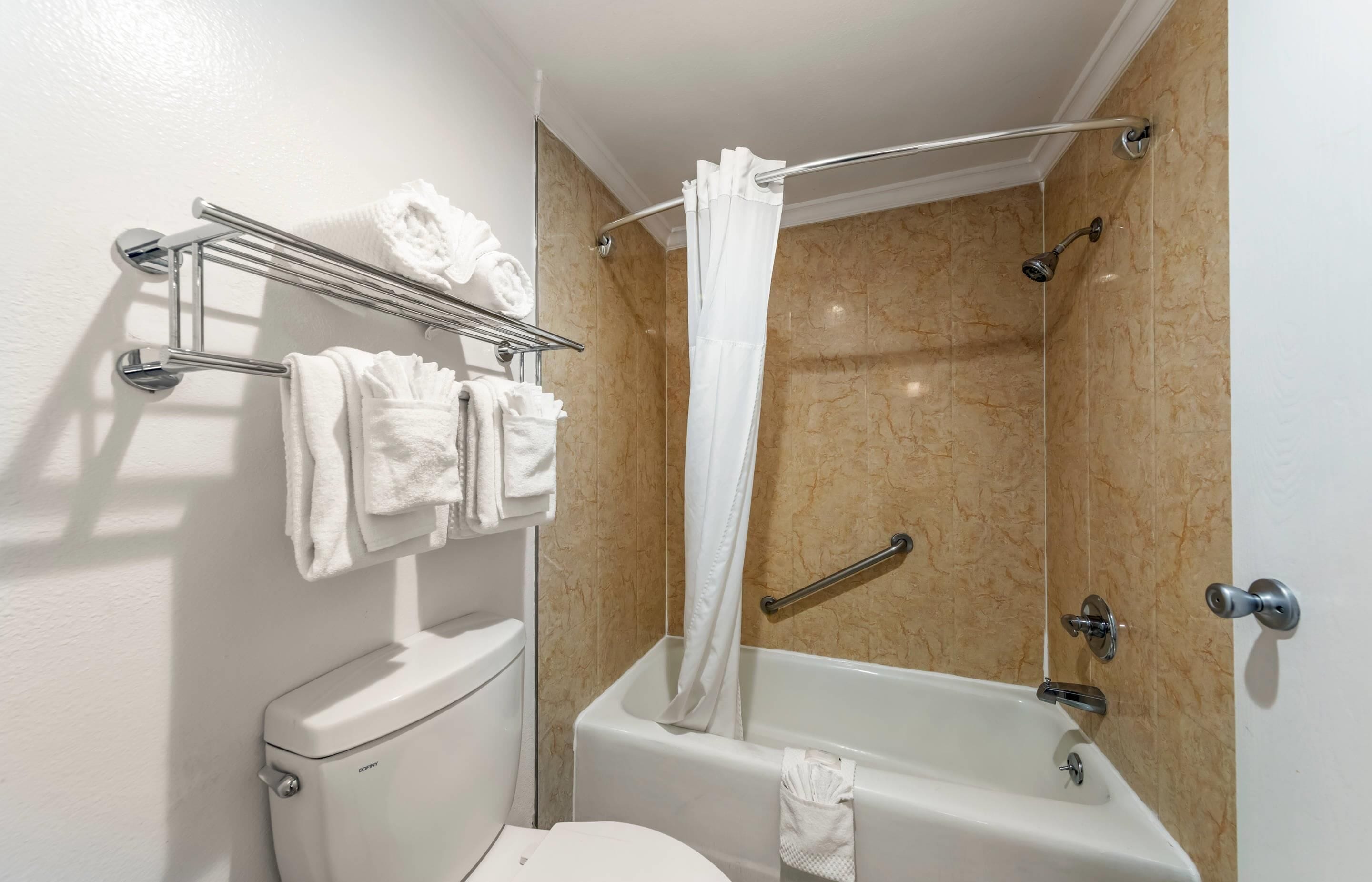 Photo - Quality Inn Long Beach - Signal Hill