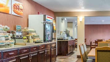Free daily continental breakfast