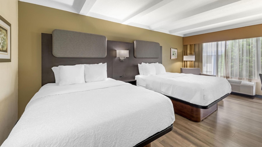 Best Western Plus Madison-Huntsville Hotel
