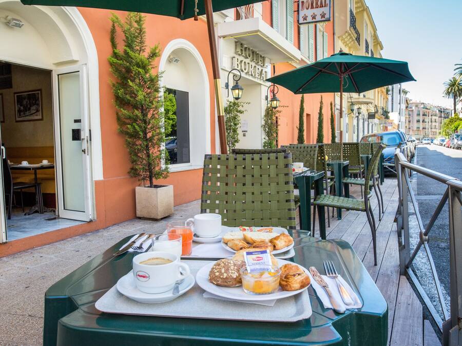 Colazione a buffet a pagamento, servita tutte le mattine