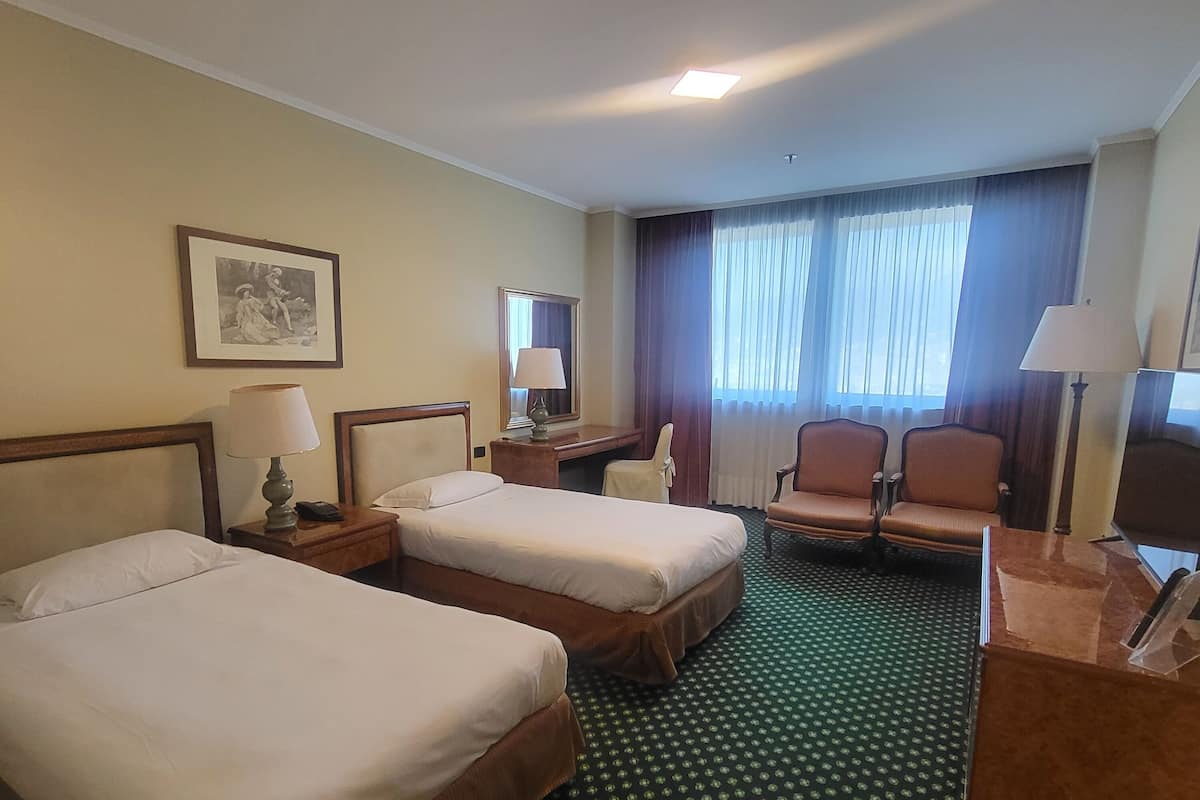 Down duvets, minibar, in-room safe, individually furnished