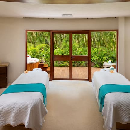 Couples treatment rooms, sauna, hot tub, steam room, body treatments