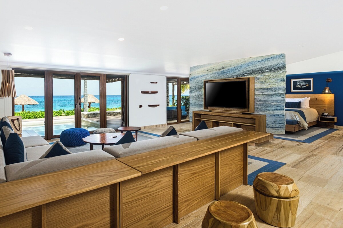 Suite, 1 King Bed (Reef, Beach Access) | Egyptian cotton sheets, premium bedding, down duvets, minibar