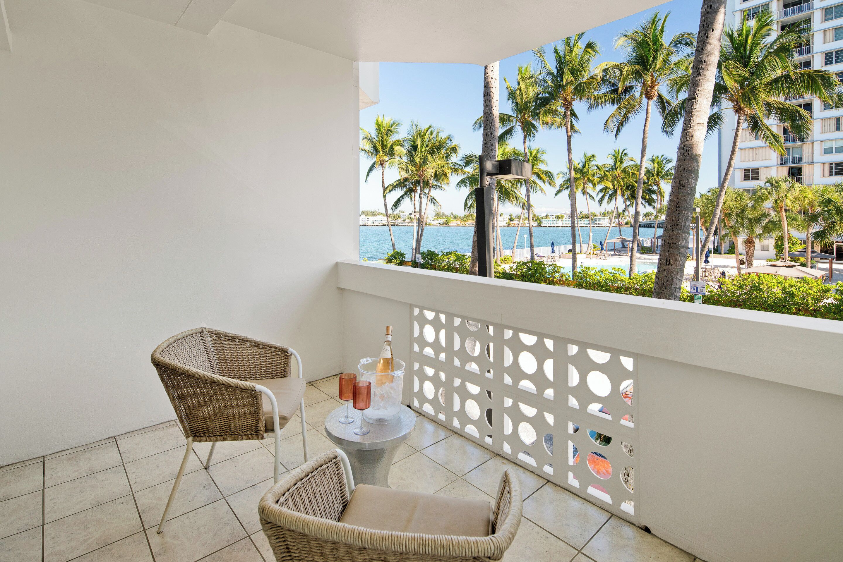 Superior kamer, 1 kingsize bed, balkon | Uitzicht vanaf balkon