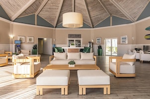 Sala de estar en el lobby