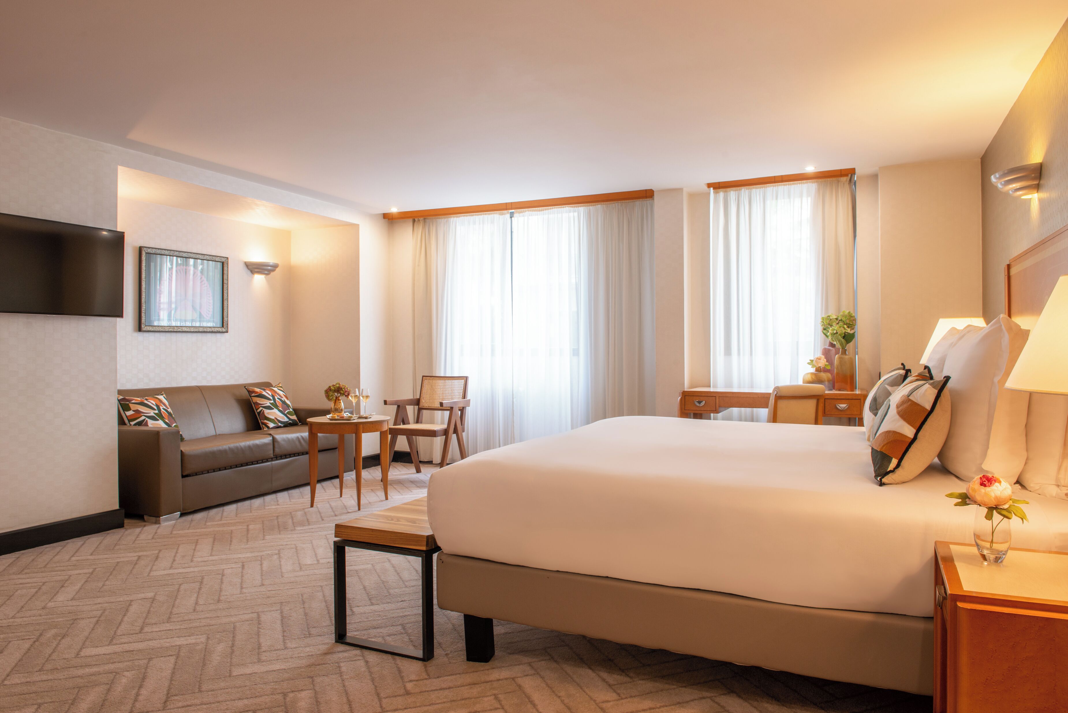Junior suite (Executive) | Luxe beddengoed, een kluis op de kamer, een bureau