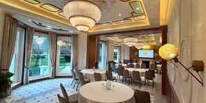 Banquet hall - voco The Clifton Folkestone by IHG (Folkestone)