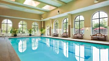 Piscine couverte, piscine extérieure