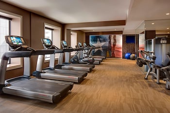 Fitness center at The Adolphus, Autograph Collection