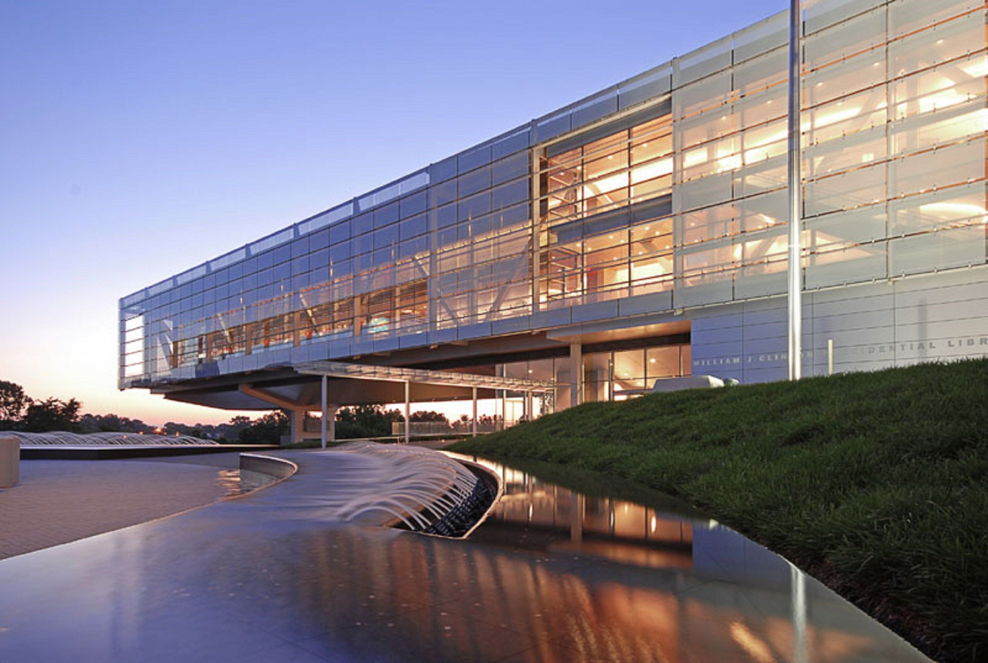 สถานที่น่าสนใจ