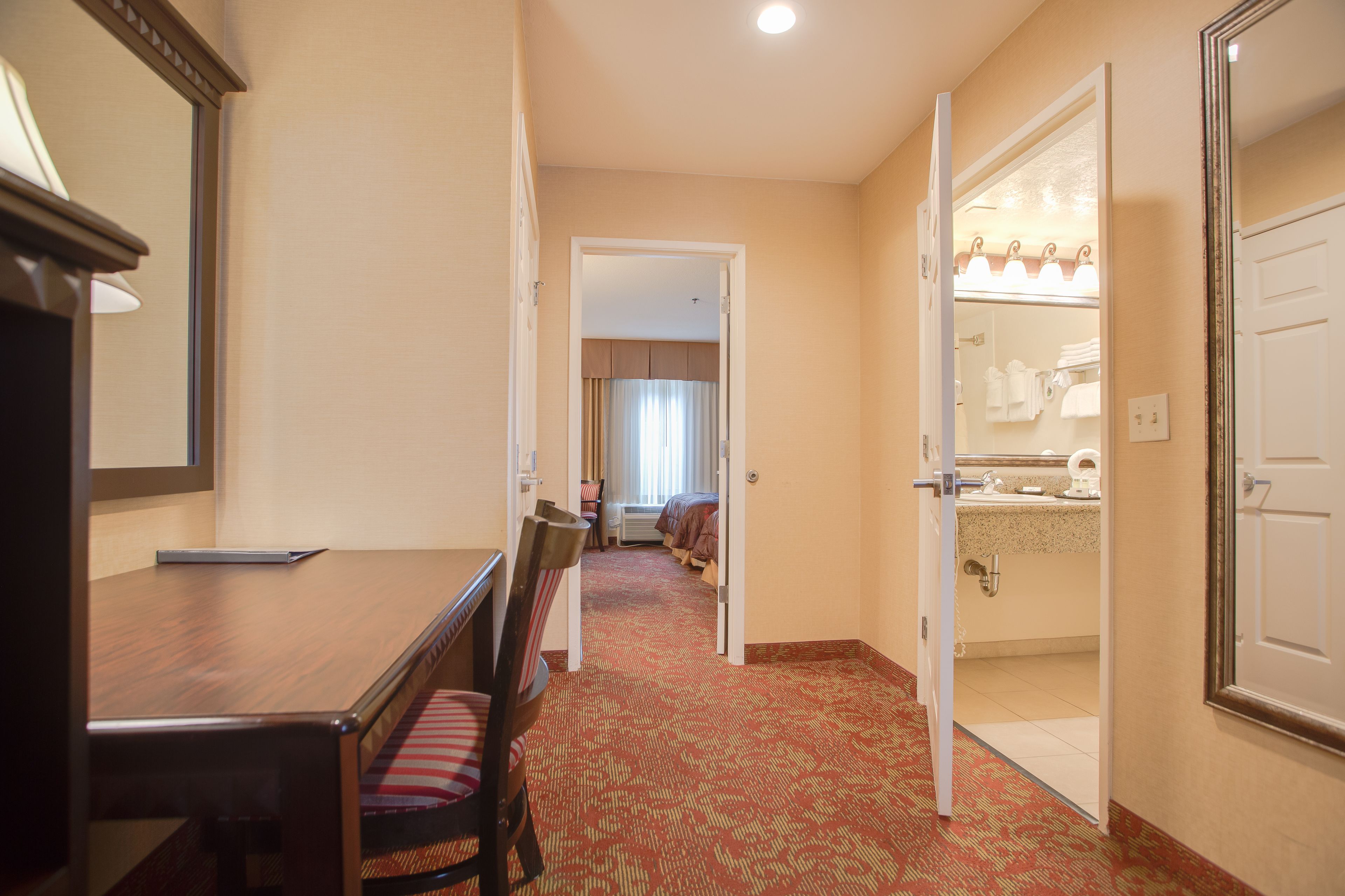 family suite, 2 bedrooms | desk, blackout curtains, soundproofing, cots/infant beds