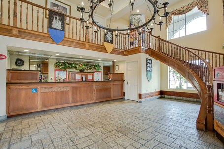 Castle Inn and Suites – Affordable hotel in Anaheim