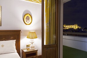 Minibar, in-room safe, blackout curtains, iron/ironing board