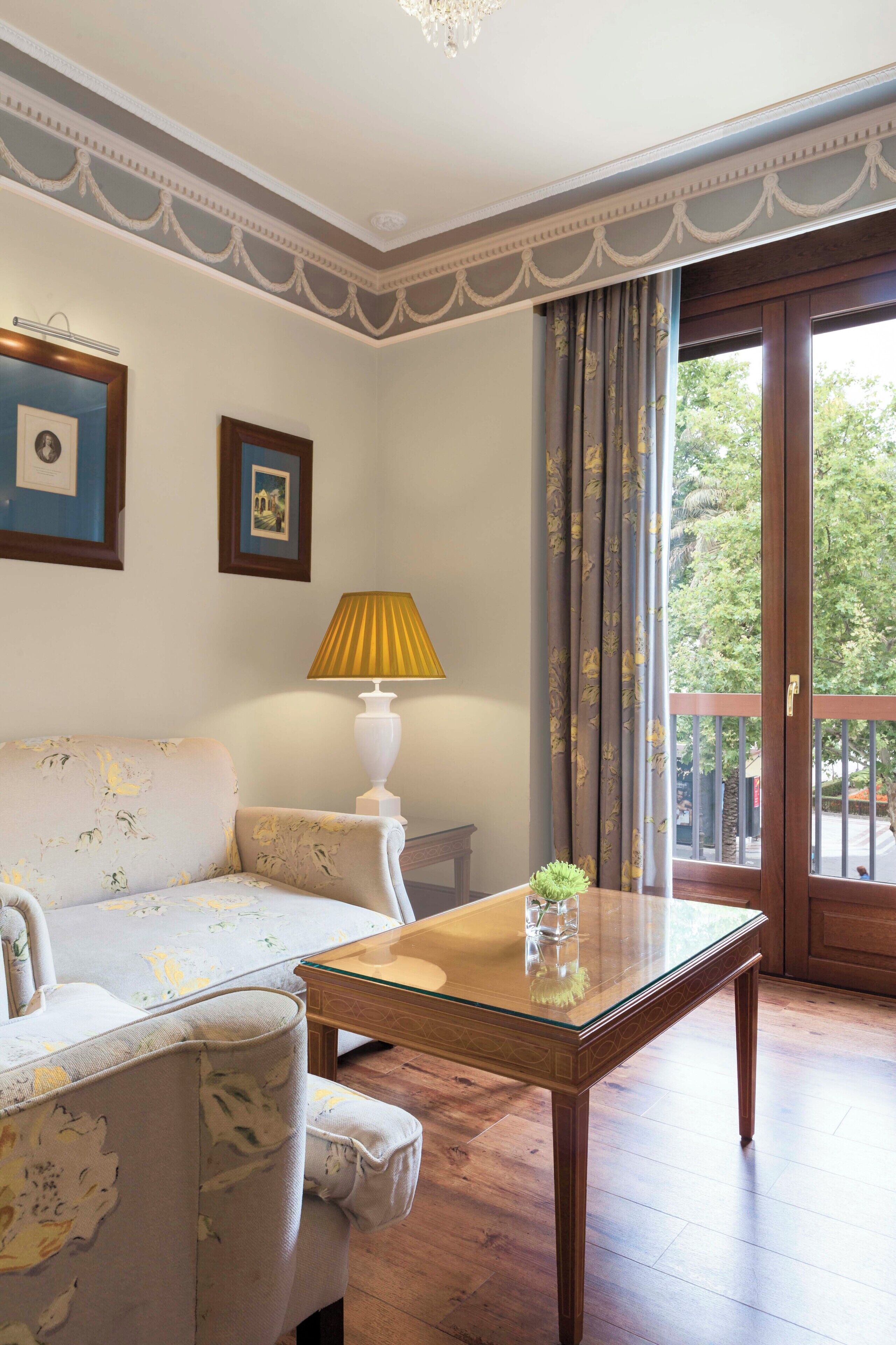 minibar, in-room safe, blackout curtains, iron/ironing board