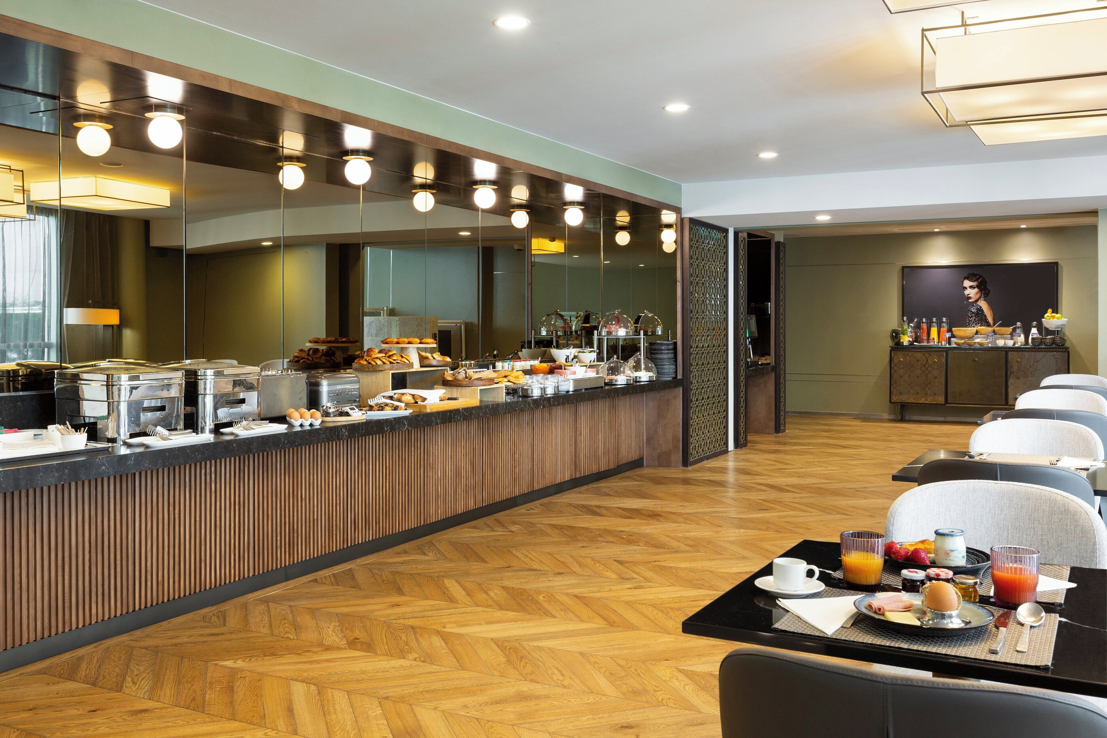 daily buffet breakfast (eur 35 per person)