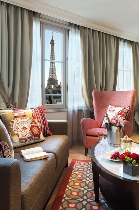 La Clef Tour Eiffel Paris by The Crest Collection - Image 38