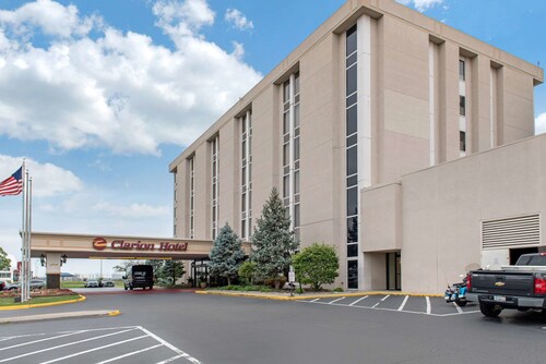 Clarion Hotel Airport Area