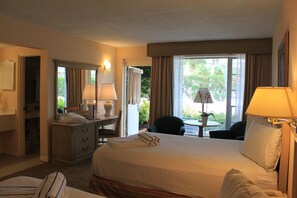 Double Room, Pool View | In-room safe, desk, blackout curtains, iron/ironing board - Sandcastle Resort At Lido Beach (Sarasota)