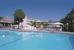 2 outdoor pools, a heated pool, pool loungers