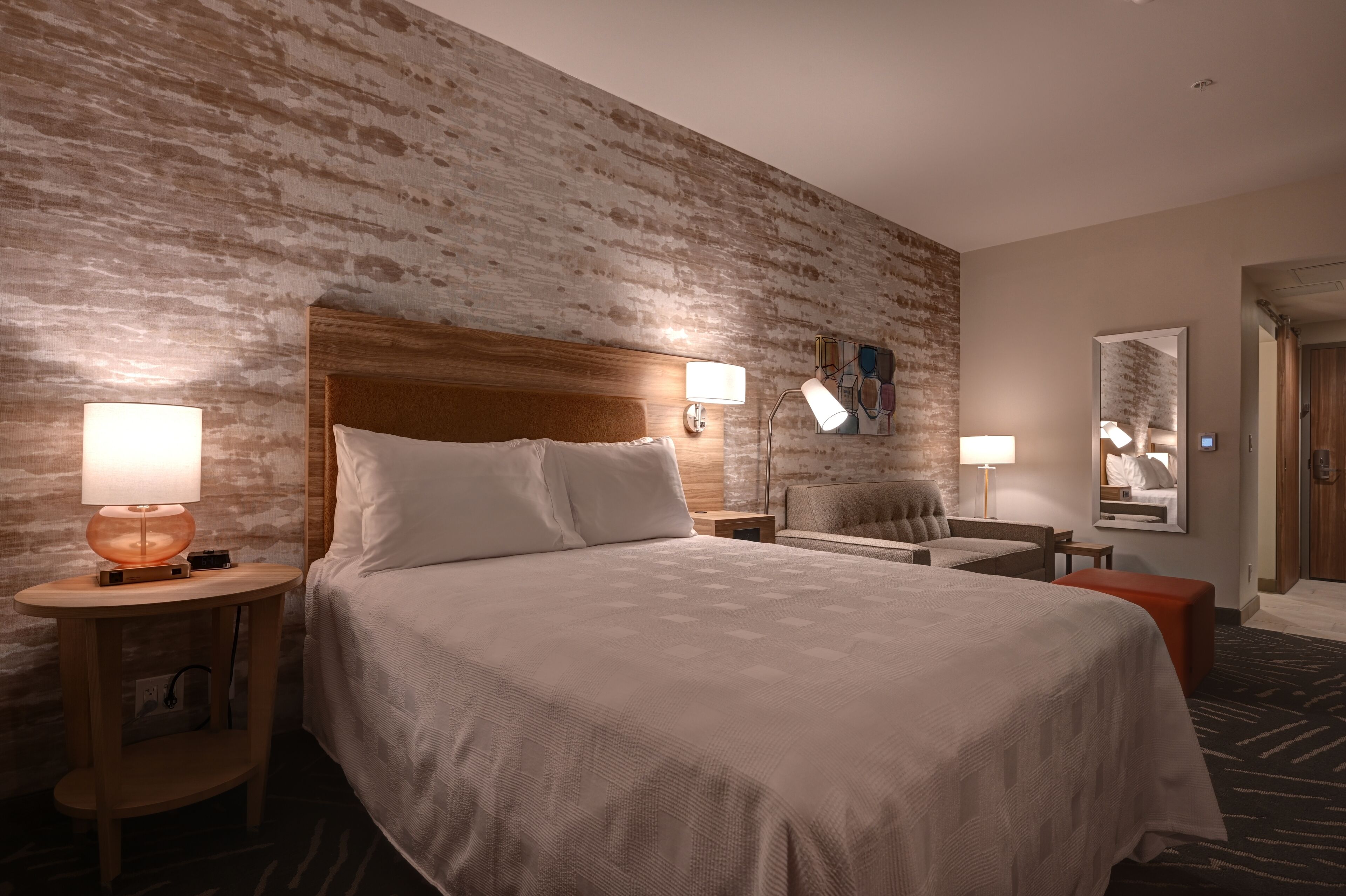 studio, 1 king bed, accessible, non smoking (roll-in shower) | premium bedding, individually furnished, desk, laptop workspace