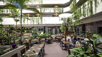 Café da manhã, jantar e brunch