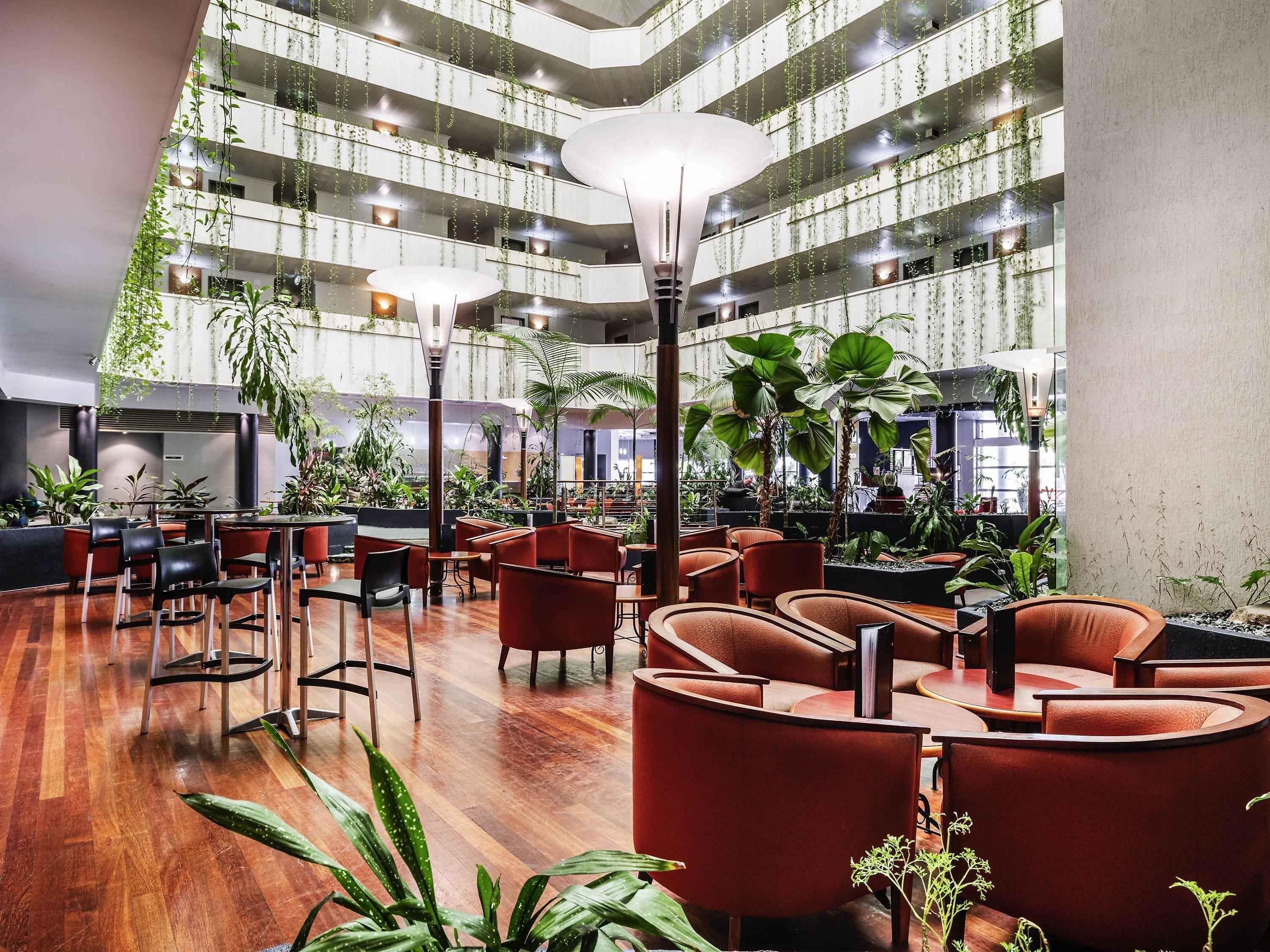 Lobby lounge, garden views, open daily