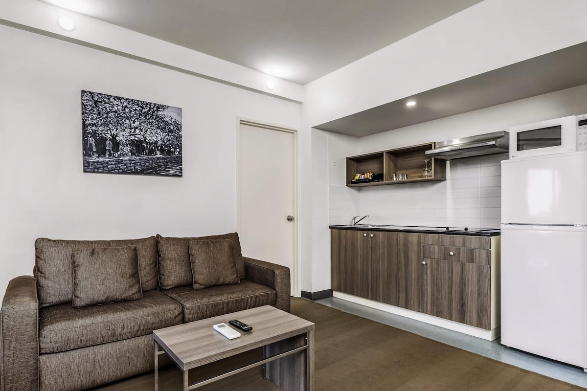 In-room safe, individually furnished, desk, iron/ironing board