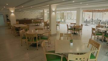 Bao gồm bữa sáng kiểu Âu hàng ngày