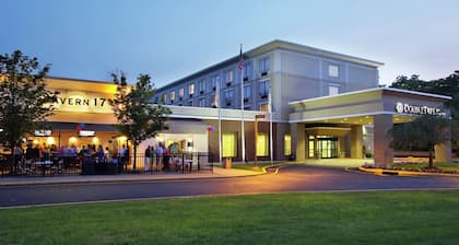 DoubleTree by Hilton Mahwah